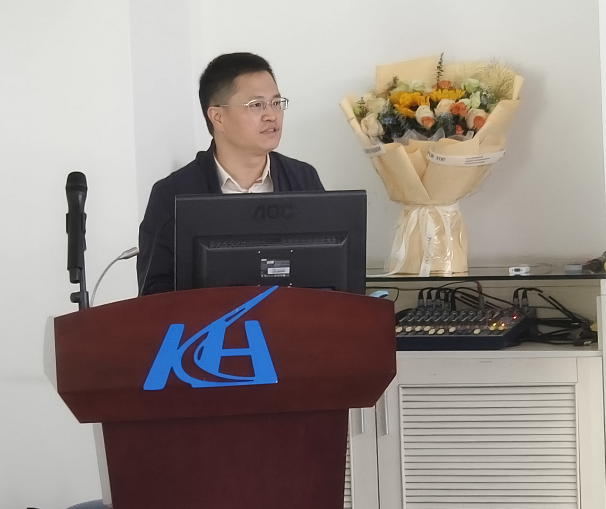 曾總.png 曾總.png